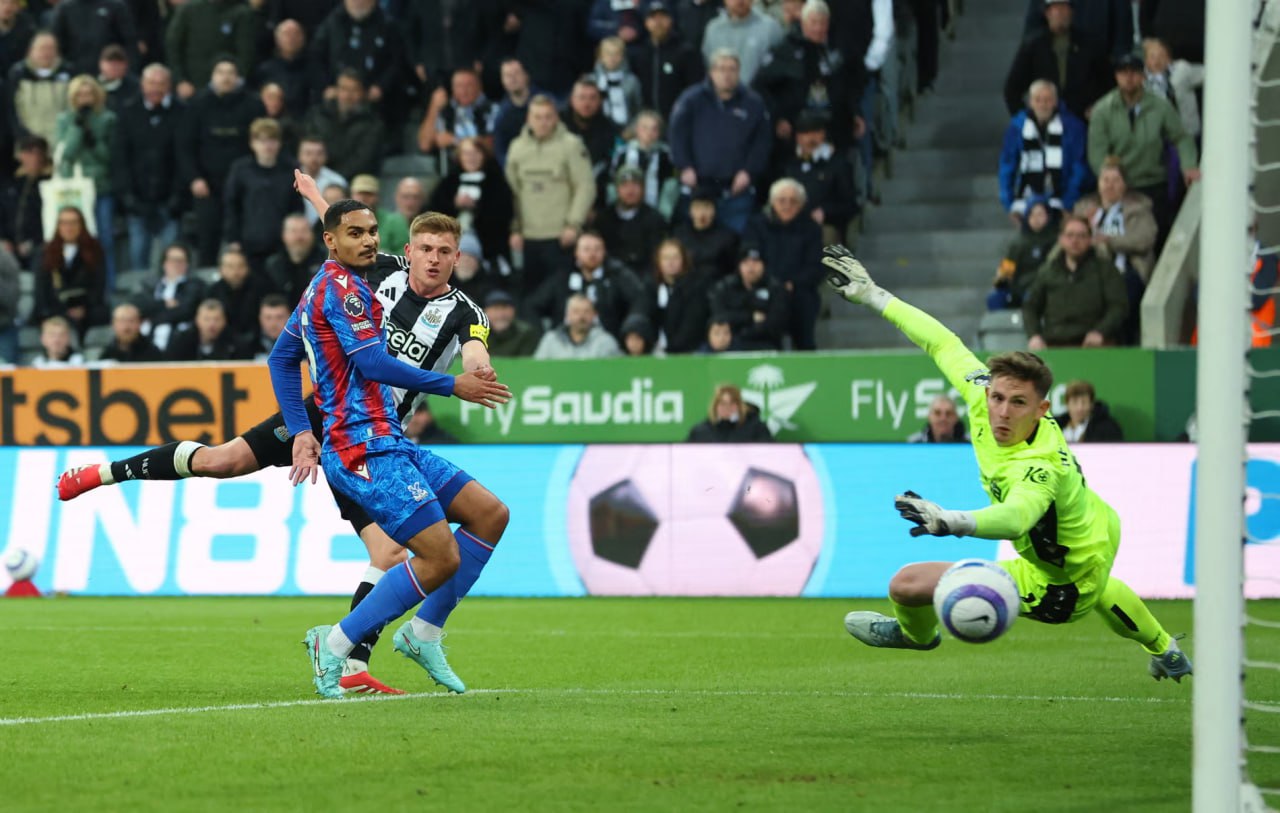 Newcastle United vs Crystal Palace (01:30 &#8211; 17/04) | Xem lại trận đấu