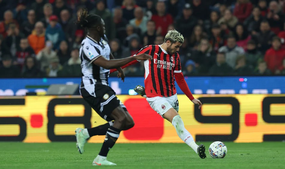 Udinese vs AC Milan (01:45 &#8211; 12/04) | Xem lại trận đấu