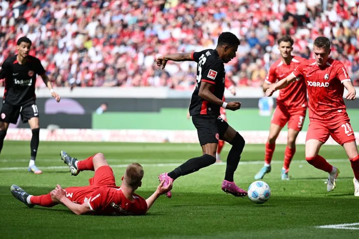 SC Freiburg vs Eintracht Frankfurt (20:30 &#8211; 17/05) | Xem lại trận đấu